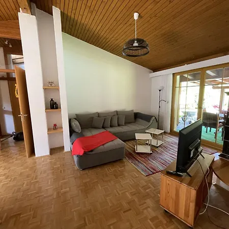 Haus Linsendorf بيت للعطل