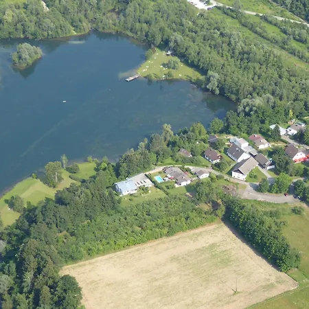 Haus Linsendorf بيت للعطل